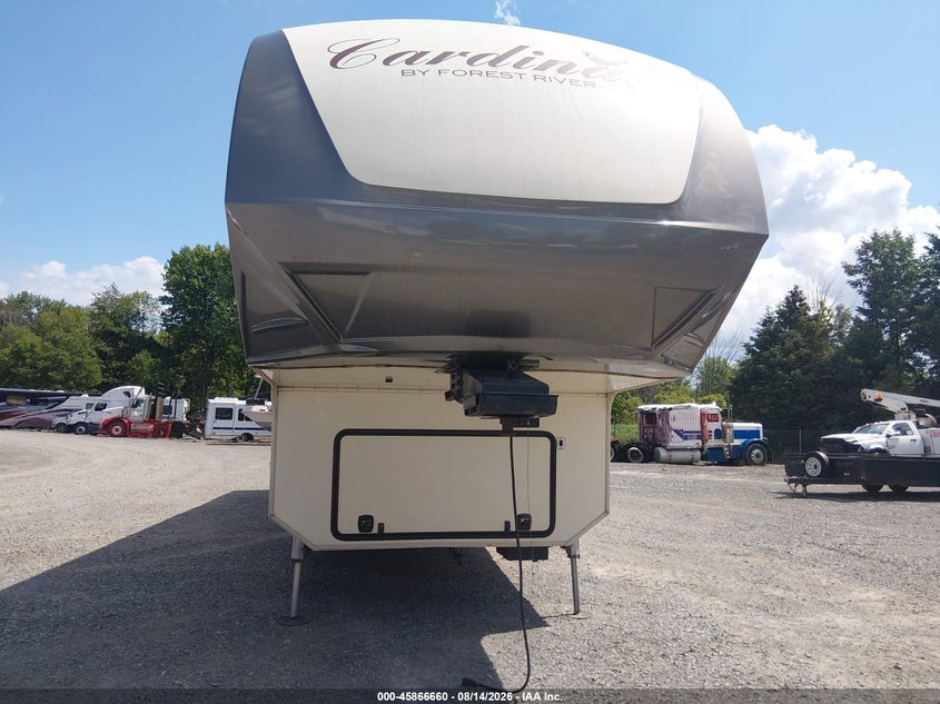 2017 FOREST RIVER CARDINAL auction photo 7