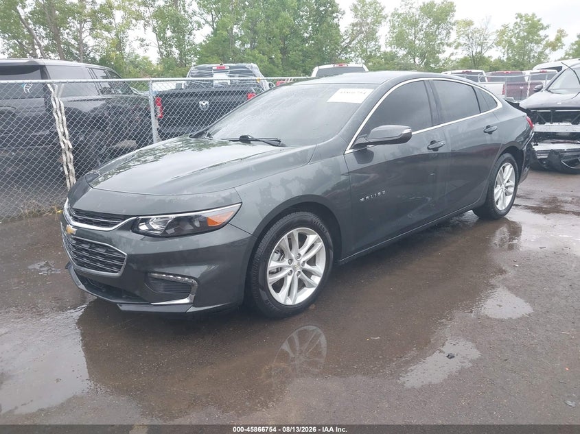 2018 CHEVROLET MALIBU auction photo 2