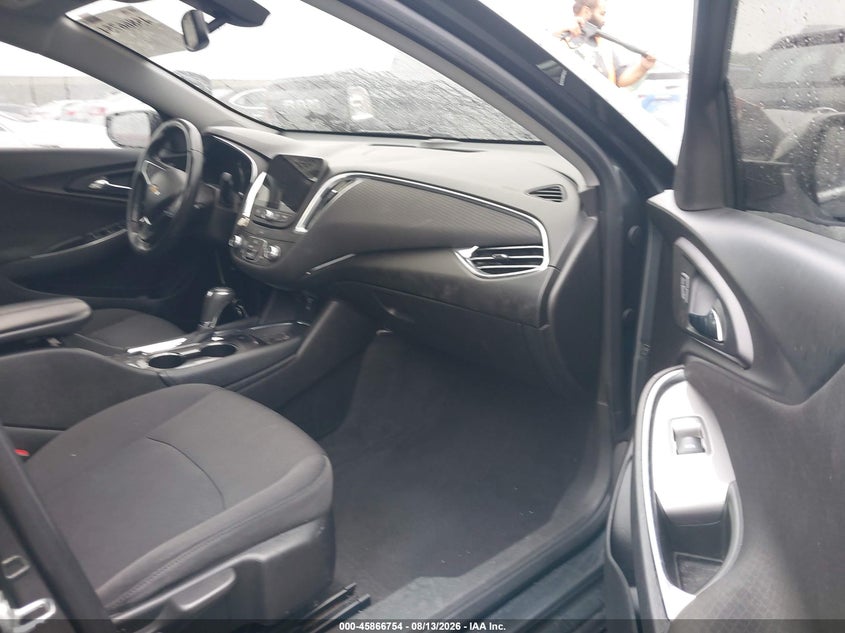 2018 CHEVROLET MALIBU auction photo 5