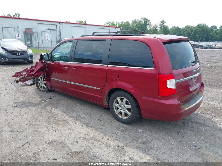 2012 CHRYSLER TOWN & COUNTRY auction photo 3