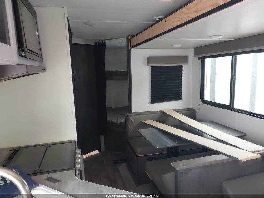 2022 KEYSTONE RV HIDEOUT auction photo 8