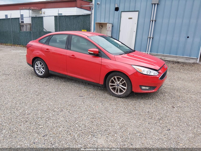 Vin: 1fadp3f24fl276332, lot: 46365905, ford focus se 2015 img_1