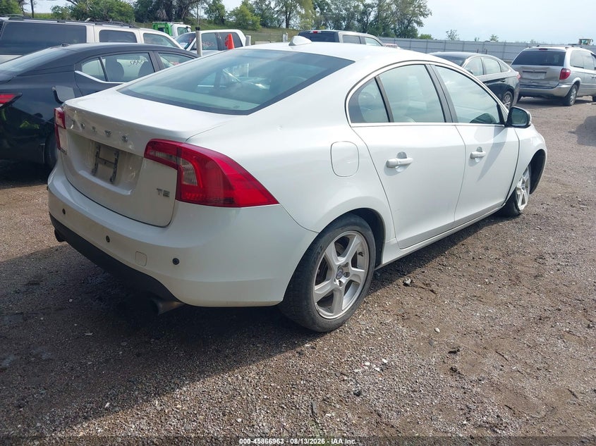 2012 VOLVO S60 auction photo 4