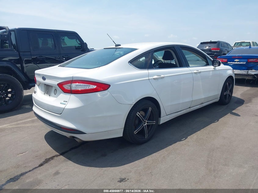 2016 FORD FUSION auction photo 4