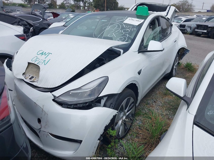 2022 Tesla Model Y Long Range Dual Motor All-Wheel Drive, Front & Rear, IAAI, VIN 7SAYGDEE6NF561065 — photo 2