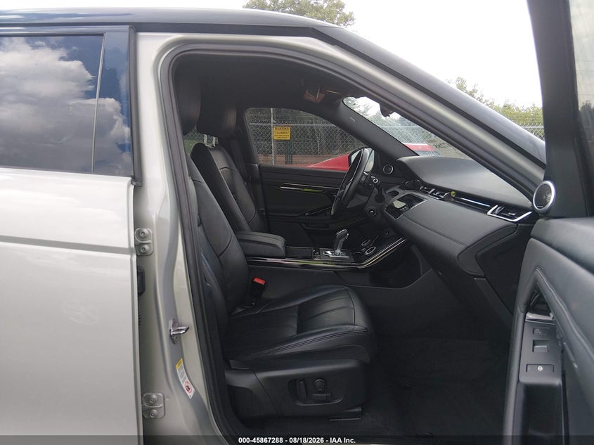 2020 LAND ROVER RANGE ROVER EVOQUE auction photo 5