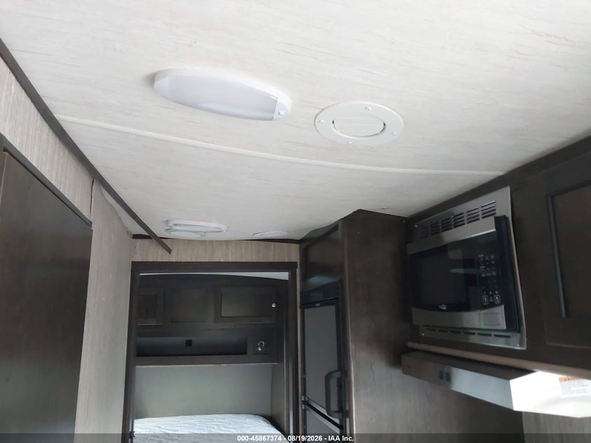 2019 HEARTLAND SHADOW CRUISER 200RD auction photo 6