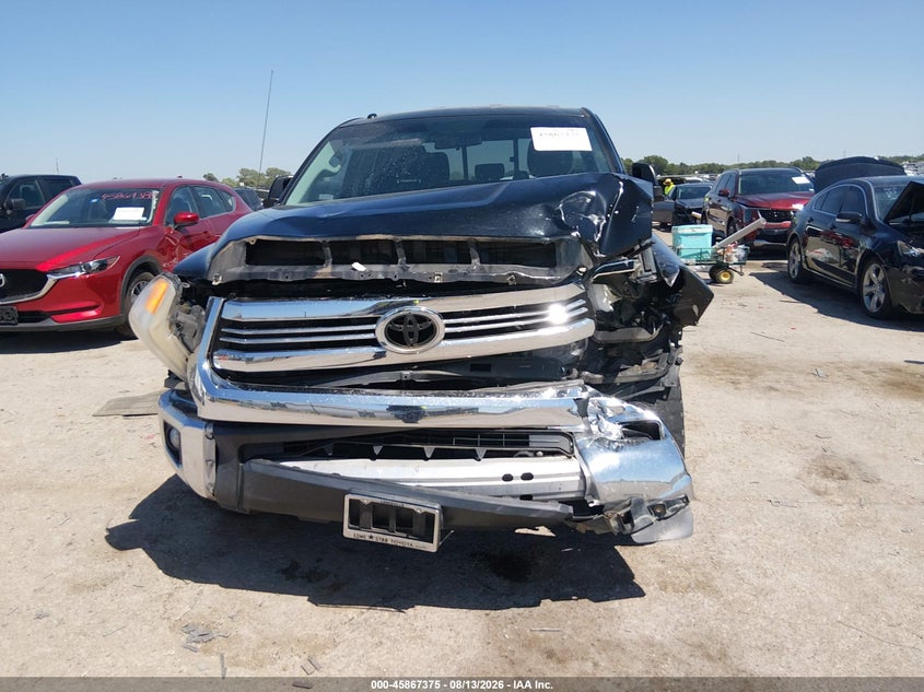 TOYOTA TUNDRA - zdjęcie 12