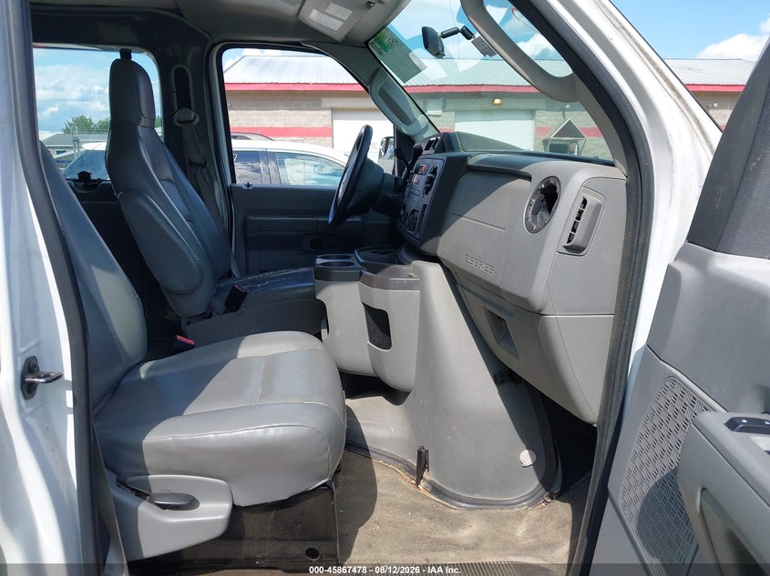 2013 FORD E-250 auction photo 5