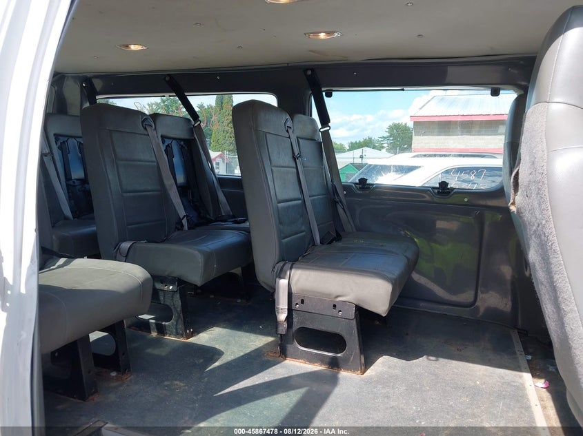 2013 FORD E-250 auction photo 8