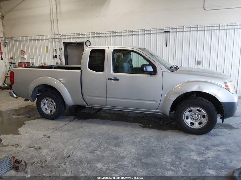 2014 NISSAN FRONTIER S · Photo 14