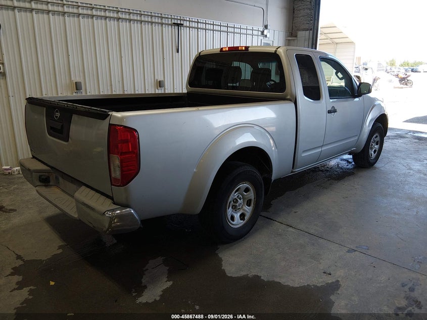 2014 NISSAN FRONTIER S · Photo 4
