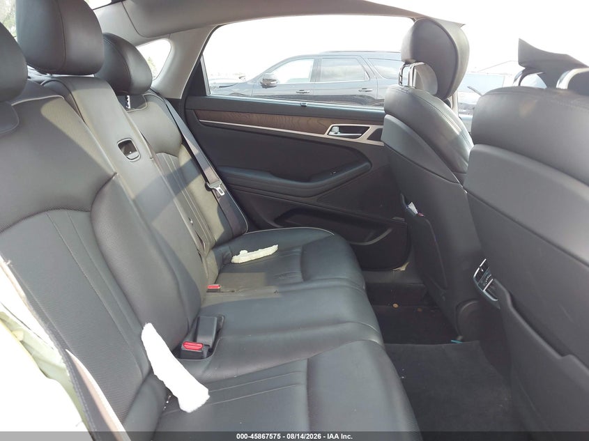 HYUNDAI GENESIS 2016 VIN KMHGN4JE9GU128687