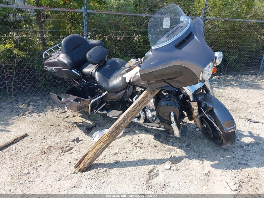 2014 Harley-davidson Flhtk
