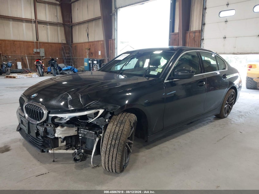 2021 BMW 3er, Front End, IAAI, VIN 3MW5R7J02M8B79492 — photo 2