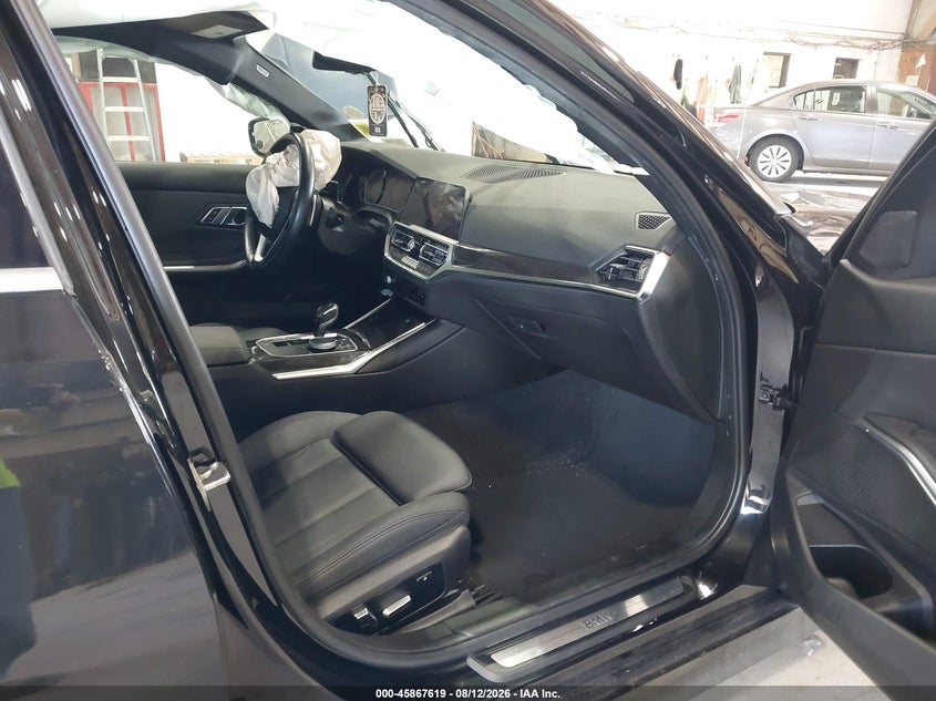 BMW 330I - zdjęcie 5
