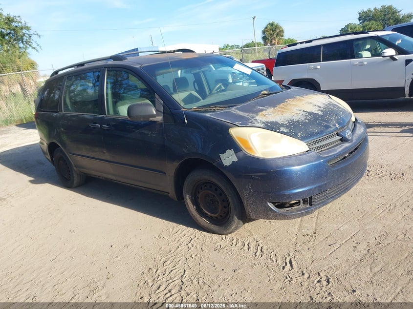 2005 TOYOTA SIENNA auction photo 1