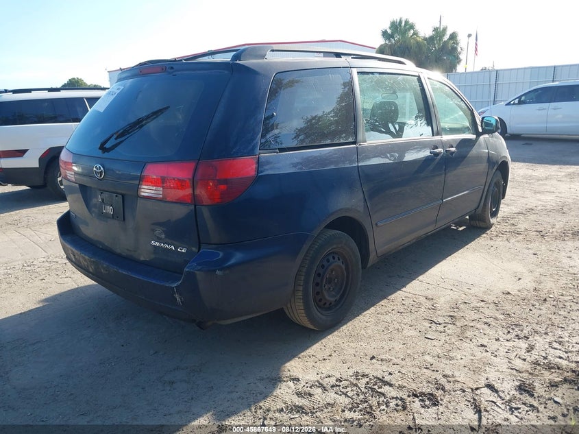2005 TOYOTA SIENNA auction photo 4