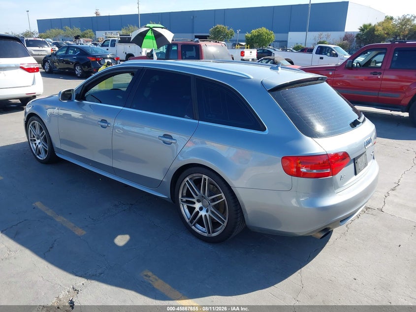 2010 AUDI A4 auction photo 3