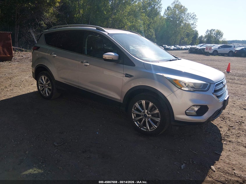 2017 FORD ESCAPE auction photo 1
