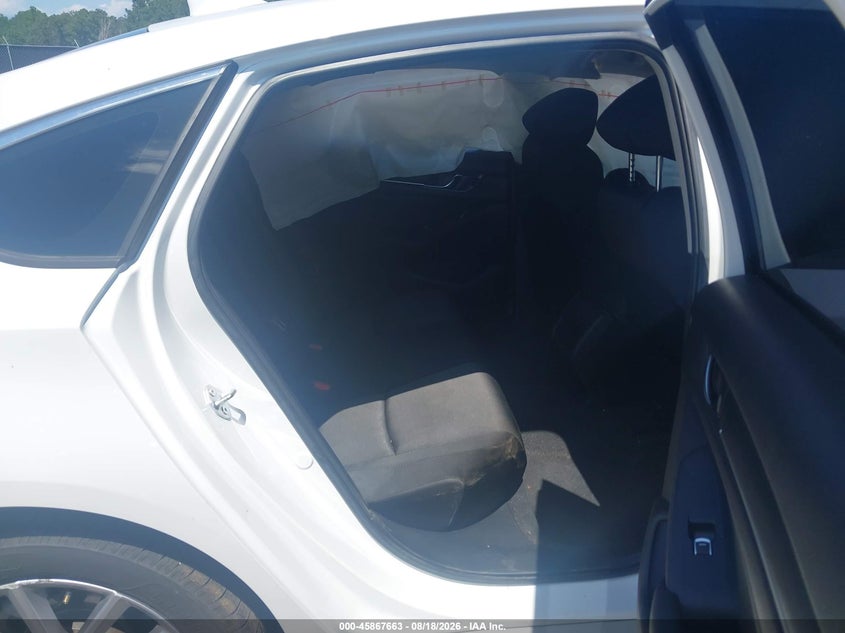 2021 HONDA ACCORD auction photo 8