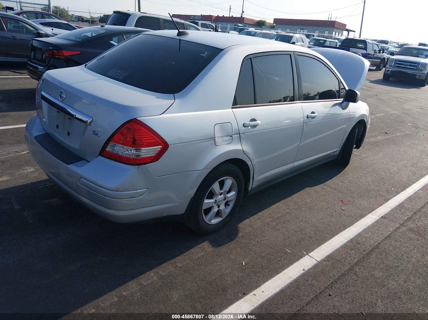2011 NISSAN VERSA auction photo 4