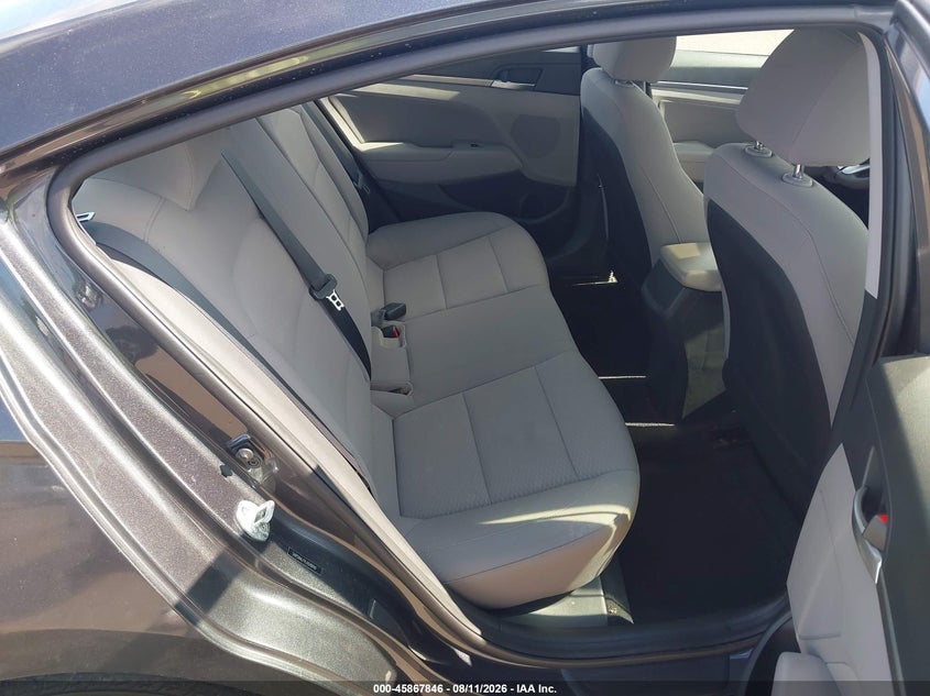 2020 HYUNDAI ELANTRA auction photo 8