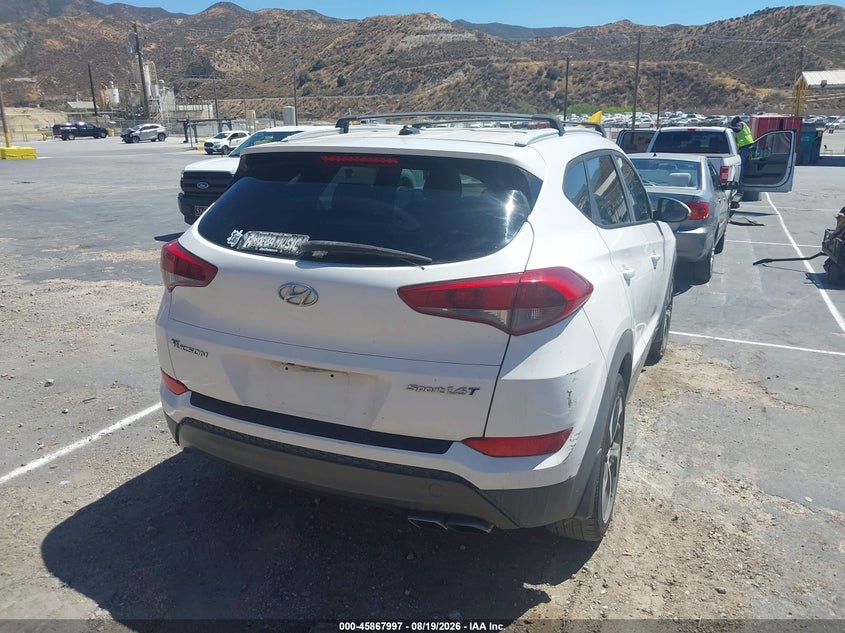2016 HYUNDAI TUCSON auction photo 4