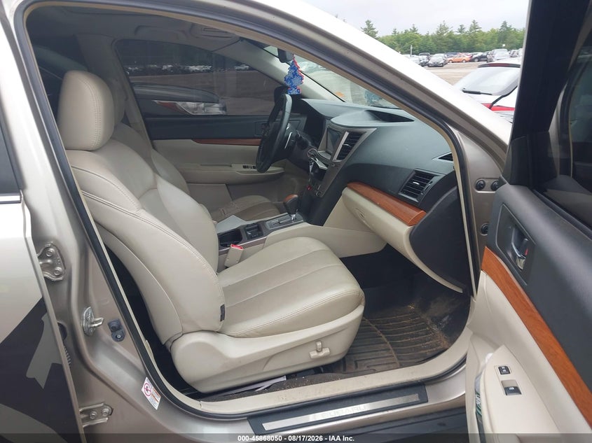 2014 SUBARU OUTBACK auction photo 5