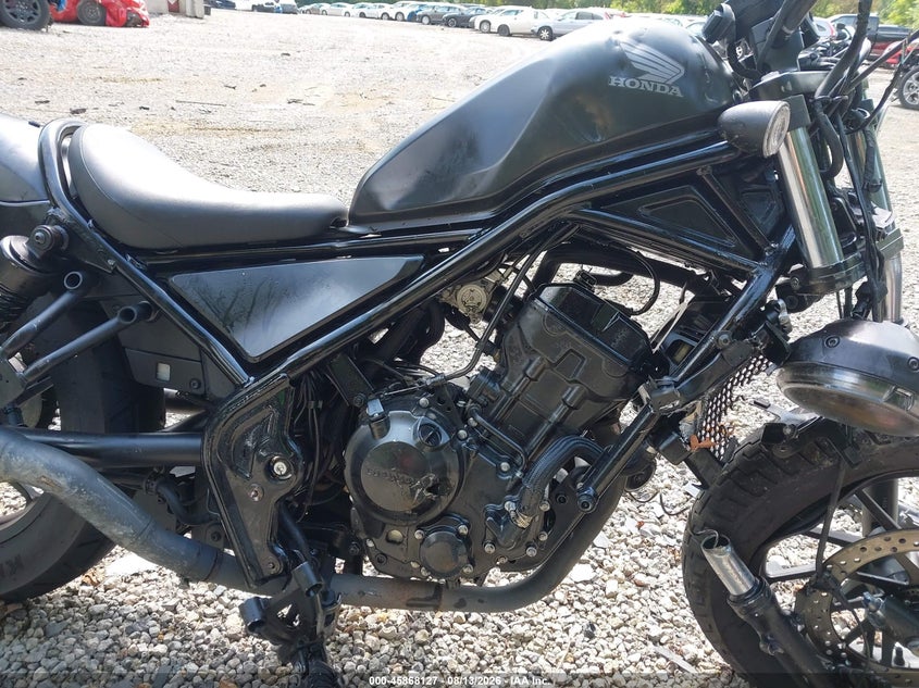 2021 HONDA CM MOTO 1