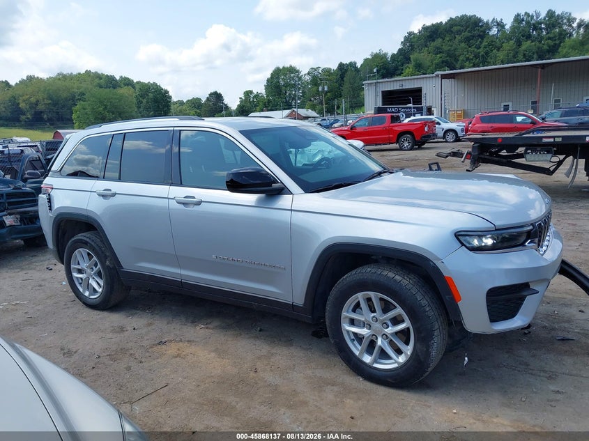 JEEP GRAND CHEROKEE - zdjęcie 14