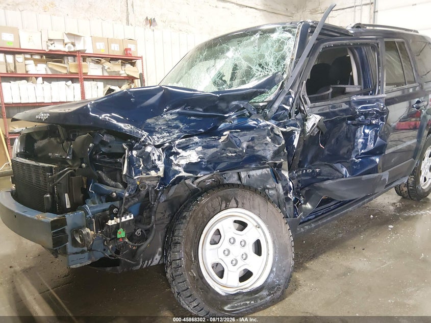 2014 JEEP PATRIOT auction photo 6