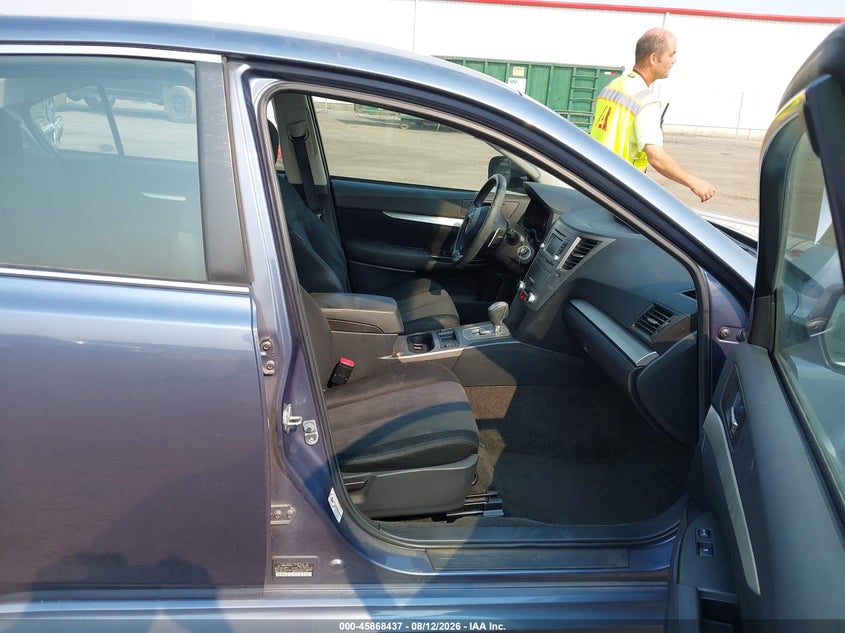 2014 SUBARU LEGACY auction photo 5