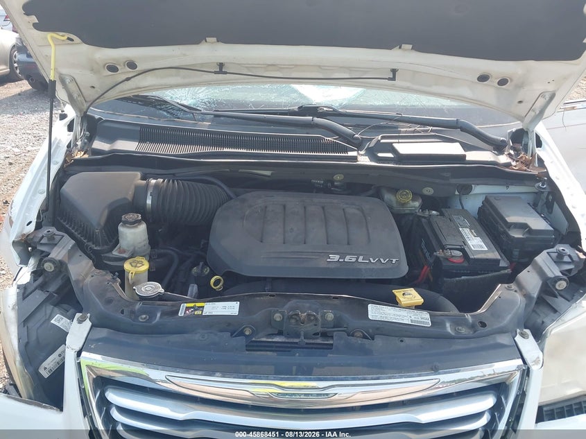 CHRYSLER TOWN & COUNTRY 2013 VIN 2C4RC1CG1DR820161