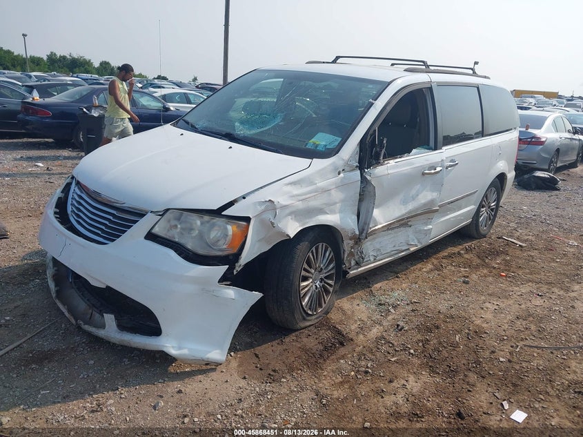 CHRYSLER TOWN & COUNTRY 2013 VIN 2C4RC1CG1DR820161