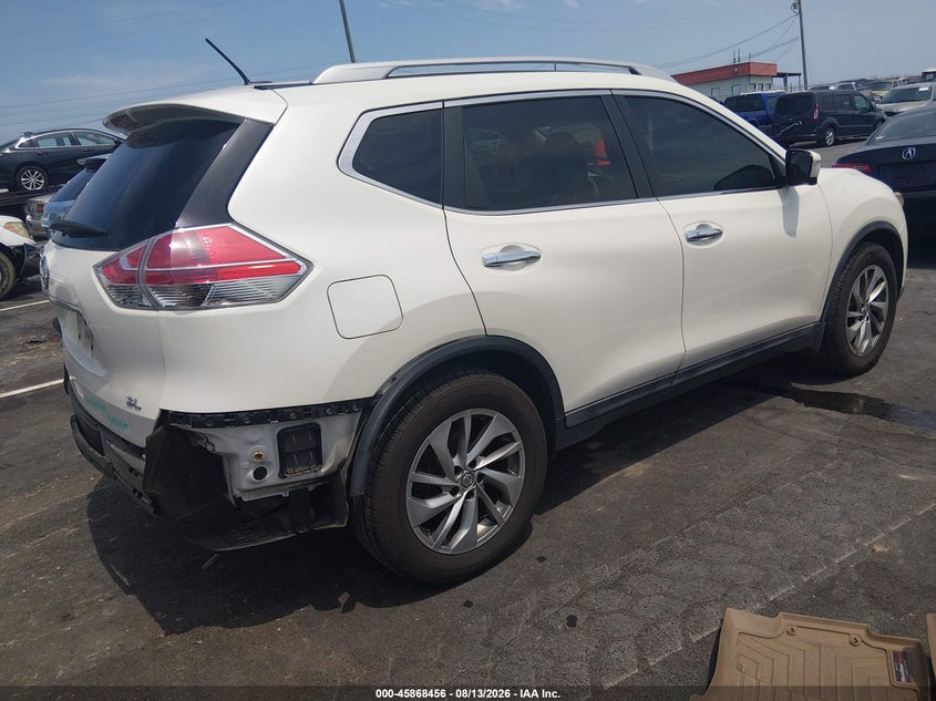 2015 NISSAN ROGUE auction photo 4