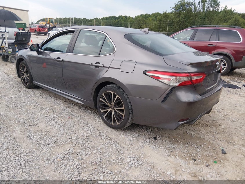 TOYOTA CAMRY - zdjęcie 3