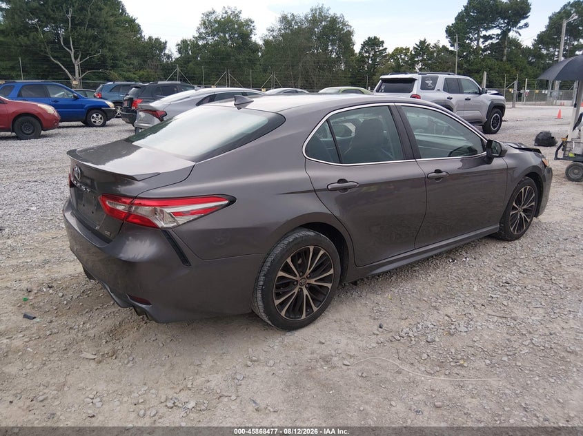TOYOTA CAMRY - zdjęcie 4