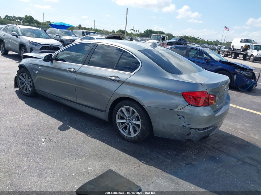 2016 BMW 528I auction photo 3