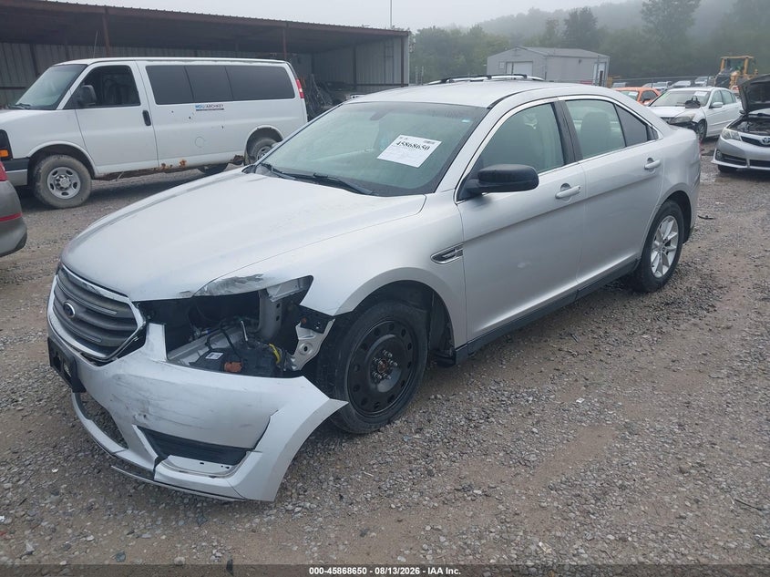 2013 FORD TAURUS auction photo 2