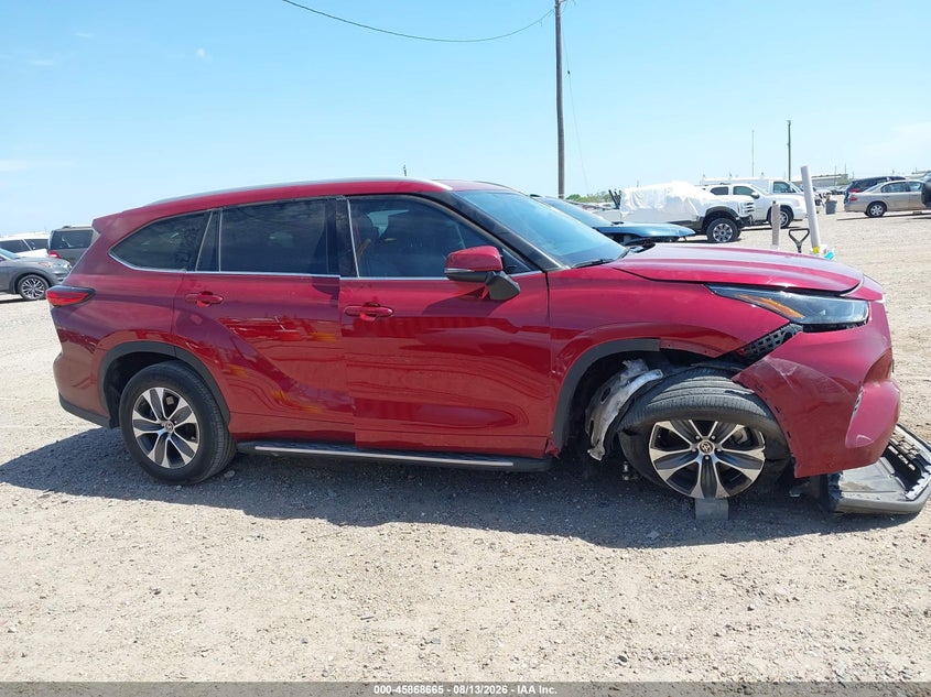 TOYOTA HIGHLANDER - zdjęcie 13