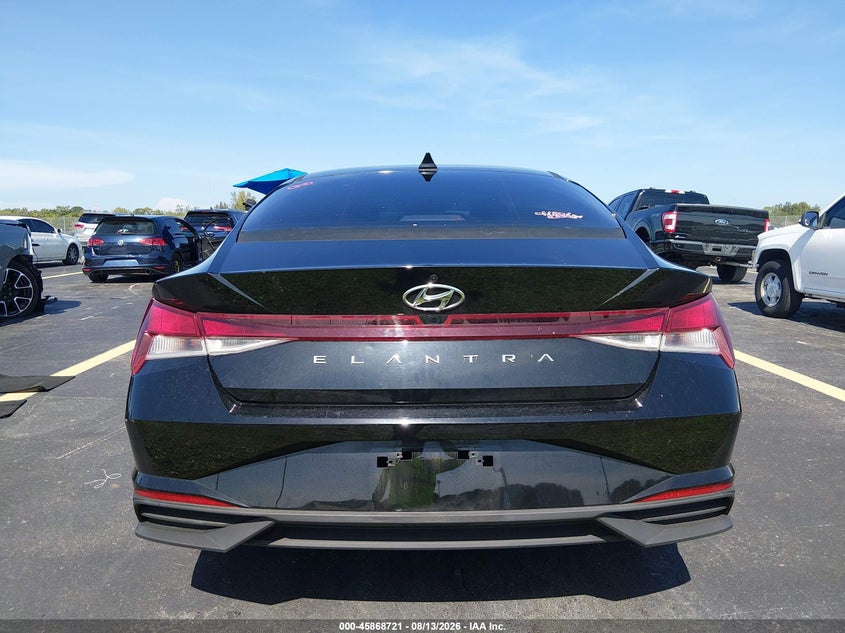 2022 HYUNDAI ELANTRA SEL · Photo 16