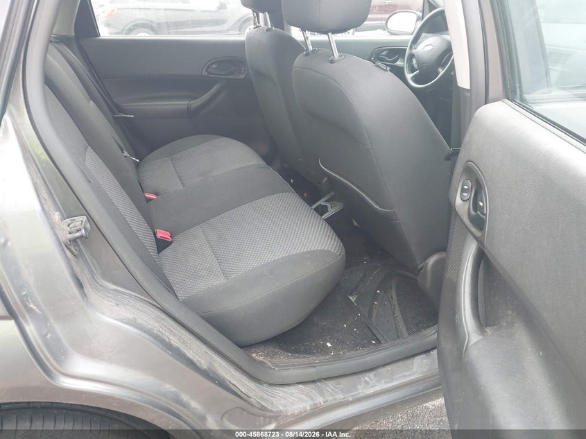 2007 FORD FOCUS auction photo 8