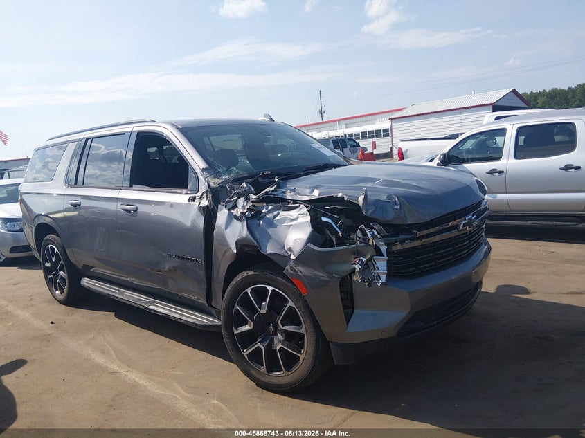 CHEVROLET SUBURBAN - zdjęcie 1