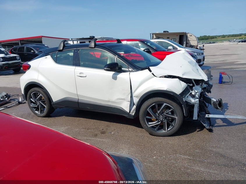 TOYOTA C-HR - zdjęcie 14