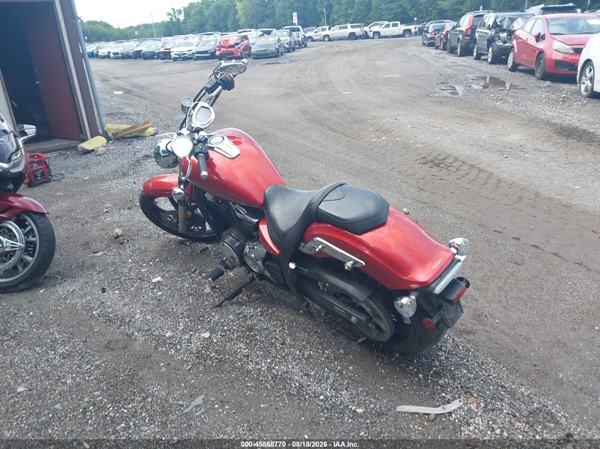 YAMAHA XVS1300 2011