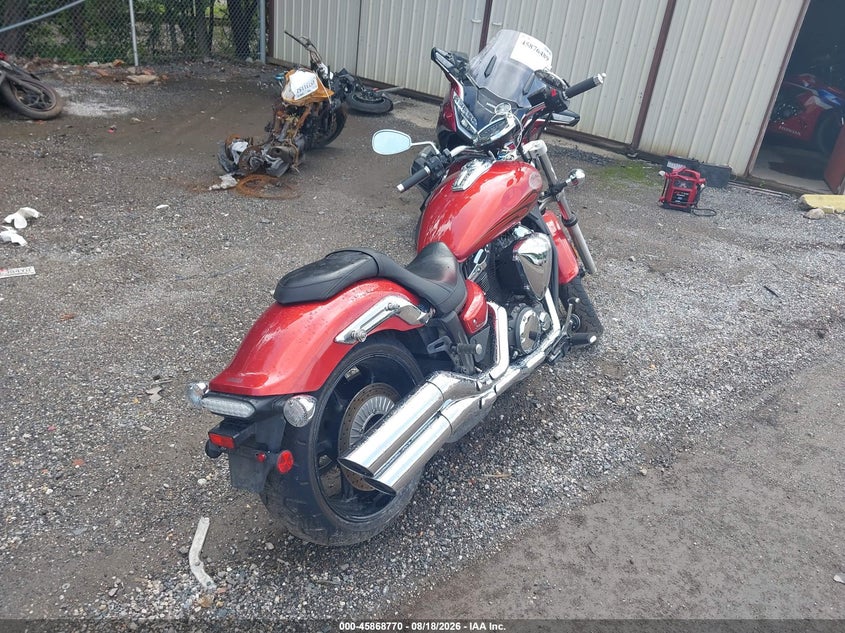 YAMAHA XVS1300 2011