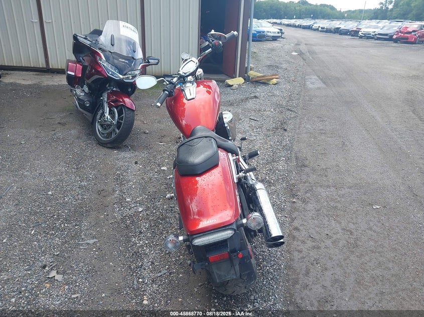 YAMAHA XVS1300 2011