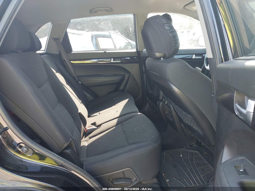 Photo 8 - KIA SORENTO
