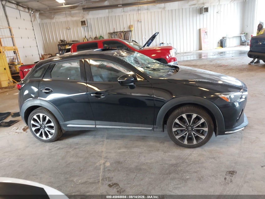2019 MAZDA CX-3 GRAND TOURING · Photo 12